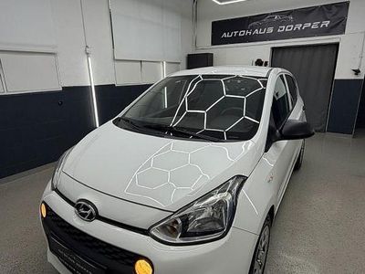 Gebraucht Hyundai i10 Classic 67 PS (49 kW) 2017 Weiß Kleinwagen