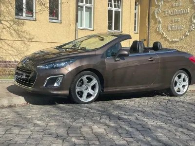 Gebraucht Peugeot 308 CC Allure 156 PS (114 kW) 2013 Braun Cabrio