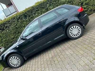 gebraucht Audi A3 Schräghecklimousine schwarz Benzin