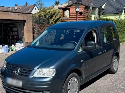 Second-hand VW Caddy 86 CP (63 kW) 2007 Albastru Monovolum