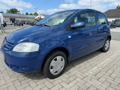 Gebraucht VW Fox 54 PS (39 kW) 2007 Blau Kleinwagen