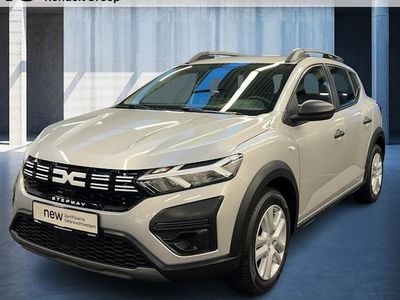 Gebraucht Dacia Sandero Essentiel 101 PS (74 kW) 2024 Grau Limousine