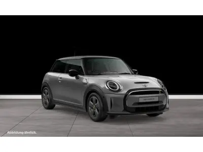 Gebraucht Mini Cooper 135 kW (184 PS) 2022 Moonwalk grey (metallic) Kleinwagen