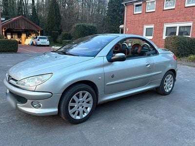 Gebraucht Peugeot 206 CC 136 PS (100 kW) 2003 Silber Cabrio