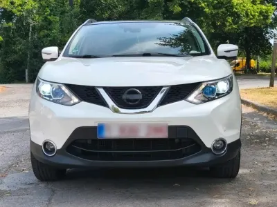 Gebraucht Nissan Qashqai Tekna 115 PS (84 kW) 2017 Weiß SUV
