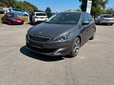 Gebraucht Peugeot 308 Active 131 PS (96 kW) 2017 Grau Limousine