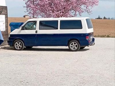 Usata VW Multivan 102 CV (75 kW) 2002 Bianco Monovolume