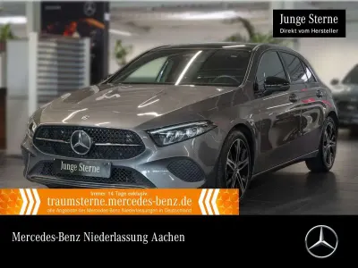 Gebraucht Mercedes A180 Night 136 PS (100 kW) 2023 Grau Limousine