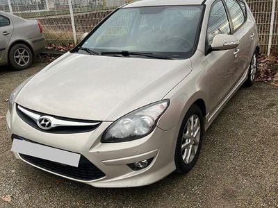 Schwarz Gebraucht 2012 Hyundai i30 Classic Kombi | 4.000 € (Superpreis)