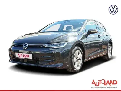 Gebraucht VW Golf VIII Life 116 PS (85 kW) 2024 Uranograu Limousine
