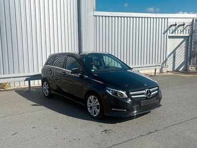 Gebraucht Mercedes B200 156 PS (114 kW) 2018 Schwarz Van / Kleinbus