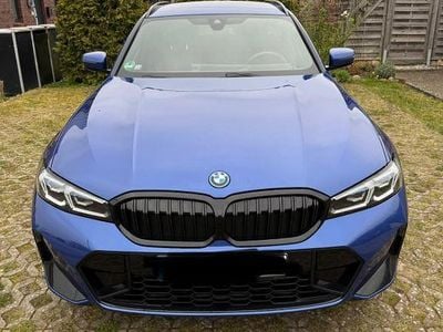 Usata BMW 330e M Sport 292 CV (214 kW) 2023 Blu Station wagon