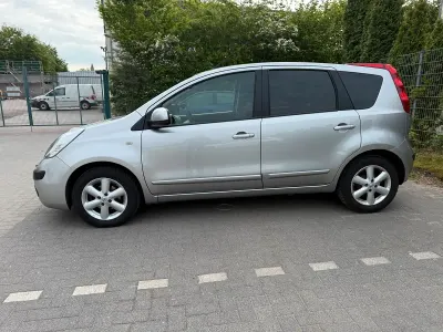 Gebraucht Nissan Note 100 PS (73 kW) 2006 Silber Kleinwagen