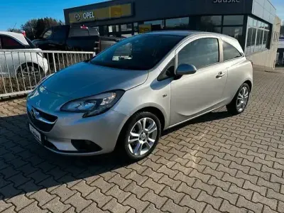 Usata Opel Corsa Color Edition 101 CV (74 kW) 2017 Arancione Utilitaria