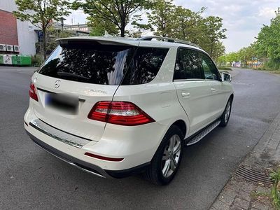 Second-hand Mercedes ML350 258 CP (189 kW) 2013 Alb SUV