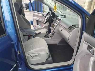 Gebraucht VW Touran 140 PS (102 kW) 2008 Blau Van / Kleinbus