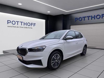 Gebraucht Skoda Fabia Tour 65 PS (47 kW) 2023 Candyweiss Kleinwagen