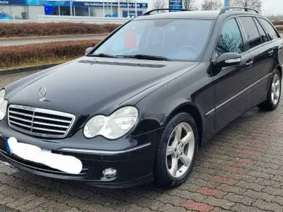 Używany Mercedes 230 204 KM (150 kW) 2006 Czarny Kombi