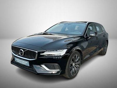Gebraucht Volvo V60 Inscription 253 PS (186 kW) 2021 Black solid "stone" / solid Kombi