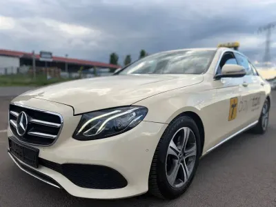 Używany Mercedes E200