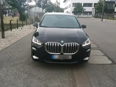 Gebraucht BMW 225 Active Tourer M Sport 245 PS (180 kW) 2022 Schwarz Van / Kleinbus