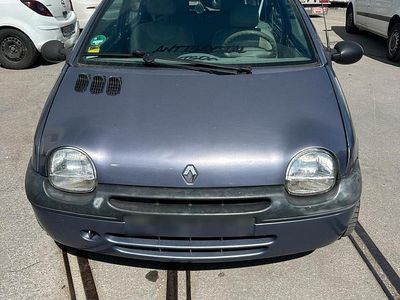 Second-hand Renault Twingo 58 CP (42 kW) 2001 Hatchback