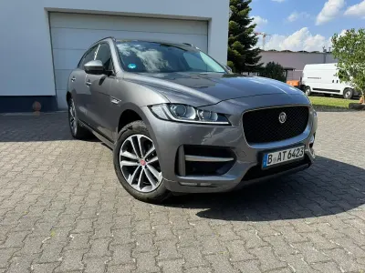 Gebraucht Jaguar F-Pace R-Sport 179 PS (131 kW) 2017 Grau SUV