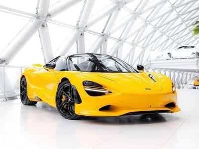 Gebraucht McLaren 750S 751 PS (552 kW) 2024 Gelb Cabrio