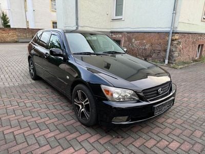 Lexus IS200