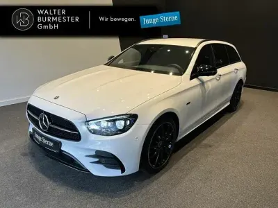 Gebraucht Mercedes E220 AMG 200 PS (147 kW) 2023 Unilack polarweiß Kombi