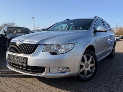 Gebraucht Skoda Superb Elegance 170 PS (125 kW) 2013 Silber Kombi