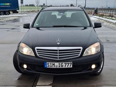 Schwarz Gebraucht 2009 Mercedes C200 Limousine | 6.100 € (Etwas zu teuer)