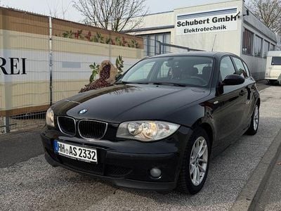 Gebraucht BMW 118 122 PS (89 kW) 2007 Schwarz Kleinwagen