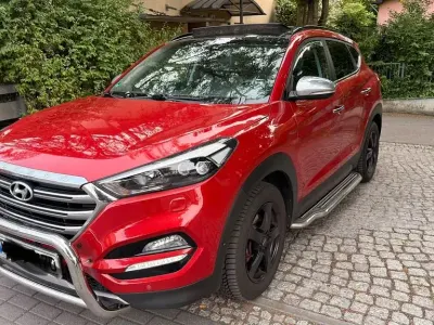 Gebraucht Hyundai Tucson Premium 177 PS (130 kW) 2016 Rot SUV