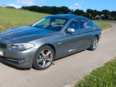 Gebraucht BMW 525 204 PS (150 kW) 2010 Grau Limousine