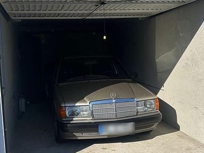 Usata Mercedes 190 109 CV (80 kW) 1992 Oro Berlina