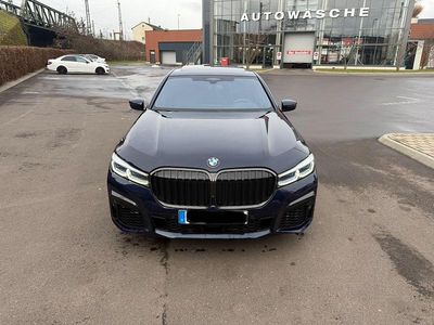 Blau Gebraucht 2020 BMW 750 Limousine | 45.000 € (Fairer Preis)