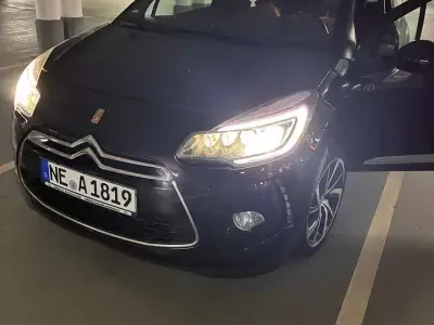 Gebraucht Citroën DS3 PureTech 110 PS (80 kW) 2015 Blau Limousine