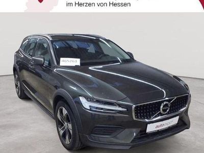 Usata Volvo V60 CC Pro 250 CV (183 kW) 2021 Grigio Station wagon