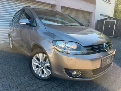 Gebraucht VW Golf VII Life 105 PS (77 kW) 2013 Braun Limousine