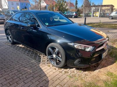 Gebraucht Mercedes A200 150 PS (110 kW) 2020 Schwarz Limousine
