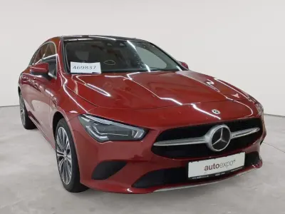 Gebraucht Mercedes CLA250e Shooting Brake Progressive 224 PS (164 kW) 2023 Manufaktur patagonienrot metallic Kombi
