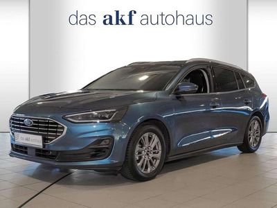 Chromablau metallic Gebraucht 2024 Ford Focus Titanium Kombi | 23.950 € (Etwas zu teuer)