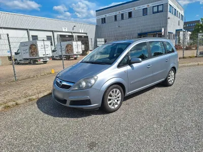 Gebraucht Opel Zafira 140 PS (102 kW) 2006 Grau Van / Kleinbus