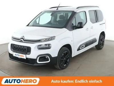 Używany Citroën Berlingo Shine 102 KM (75 kW) 2023 Biały Minivan
