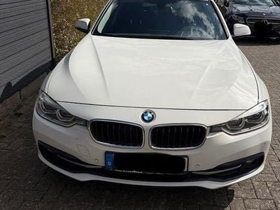 Gebraucht BMW 330 Sport Line 258 PS (189 kW) 2017 Weiß Kombi