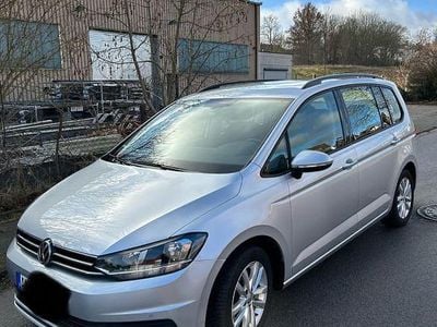 Silber Gebraucht 2019 VW Touran Van / Kleinbus | 13.900 € (Superpreis)