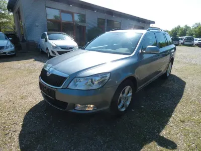 Gebraucht Skoda Octavia Best of 105 PS (77 kW) 2013 Grau Kombi