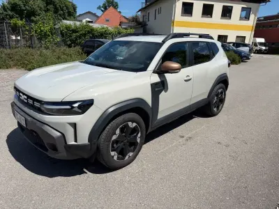 Gebraucht Dacia Duster Extreme 131 PS (96 kW) 2024 Beige SUV