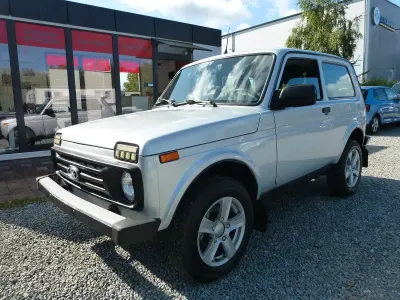 Gebraucht Lada Taiga 83 PS (61 kW) 2020 Silber SUV